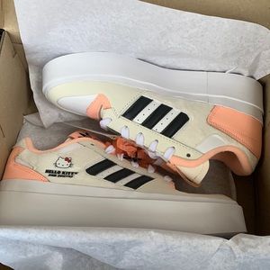 BNIB Adidas Hello Kitty FORUM BONEGA SHOES (Size 7.5)
